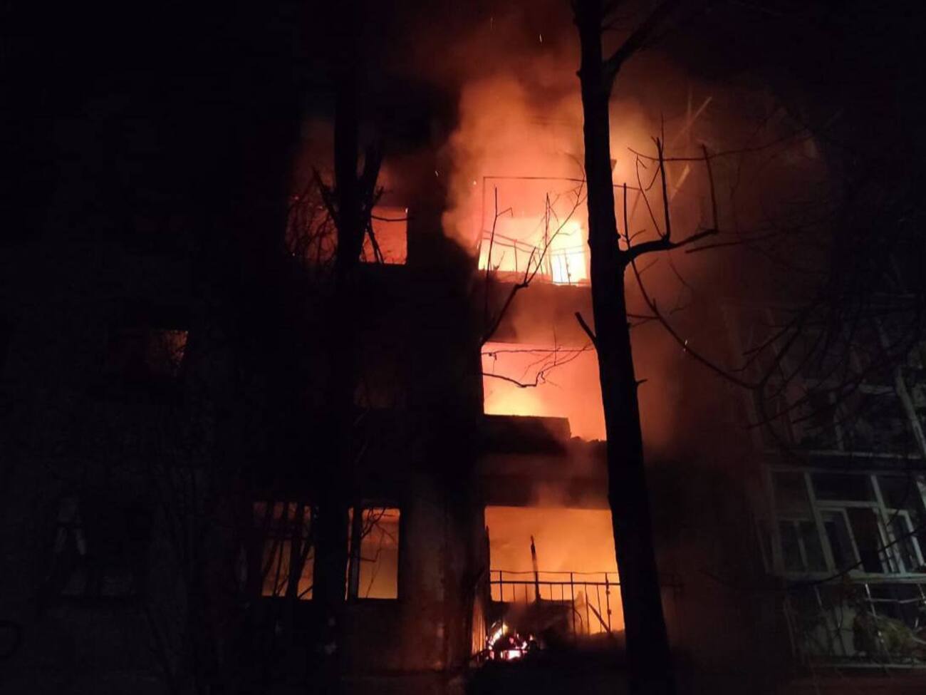 РФ атакувала багатоповерхівки і приватні будинки жителів Дніпропетровської області