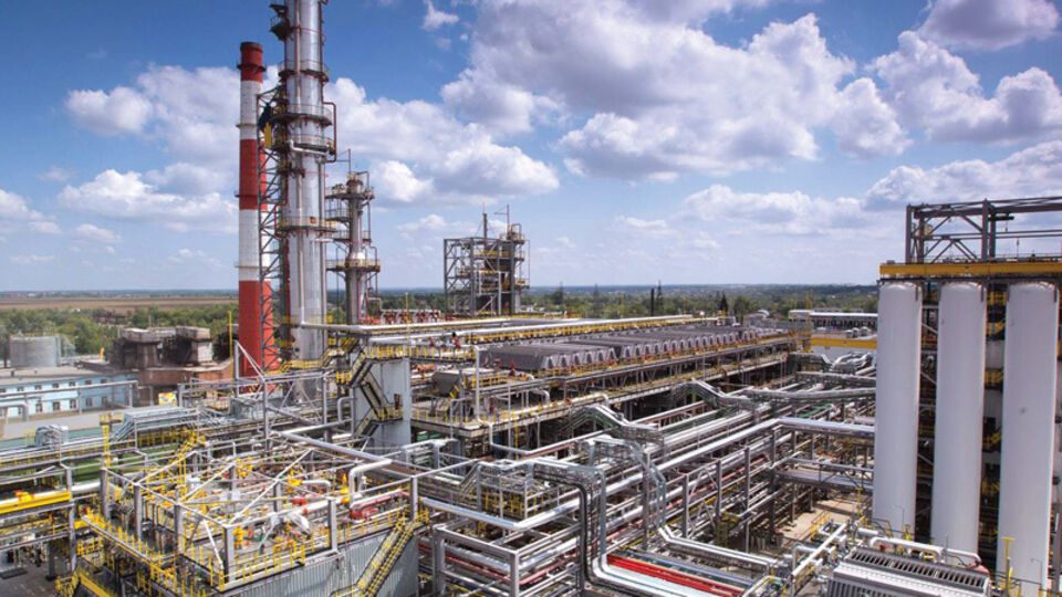 В РФ дроны ударили по очередному НПЗ