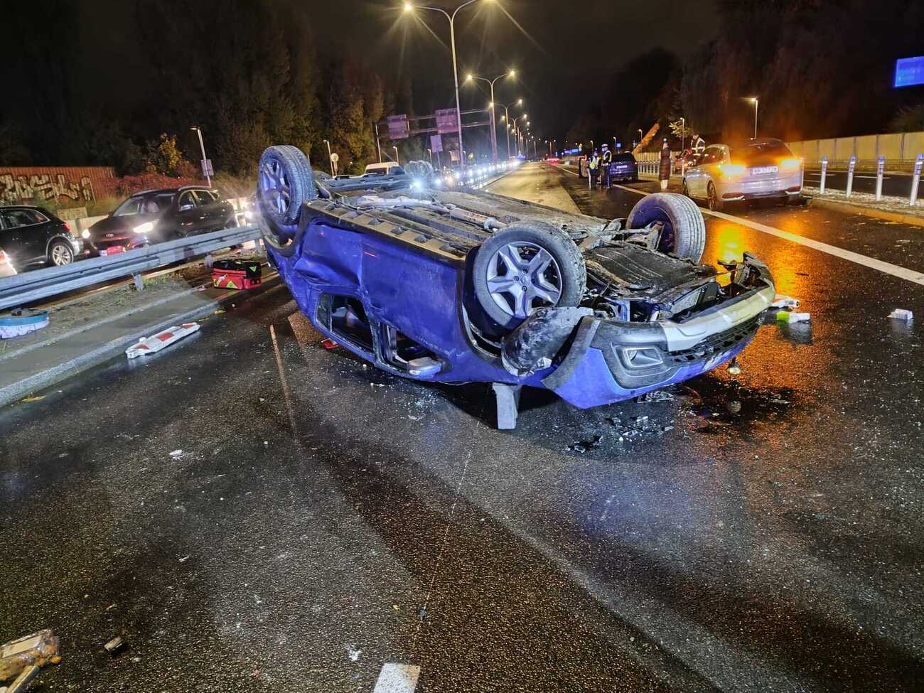 Працівник посольства РФ у Польщі втратив керування на одній із найжвавіших доріг Варшави