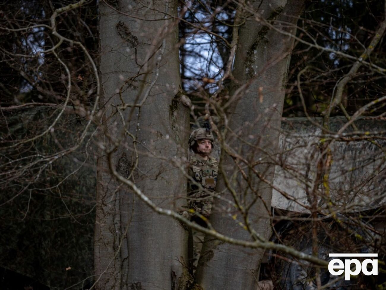 Польское правительство планирует ввести военную подготовку для всех взрослых мужчин и потратить на оборону в этом году 4,5% ВВП