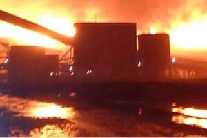 Зараз триває евакуація гірників на поверхню