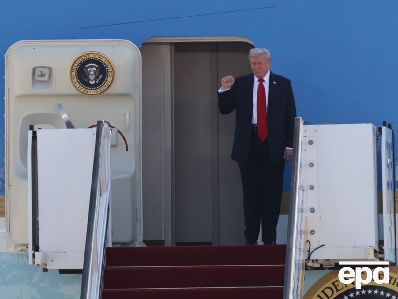 Агенты обнаружили охотничью позицию 16 октября во время проверки перед прибытием Трампа в Палм-Бич, отметили в Секретной службе США