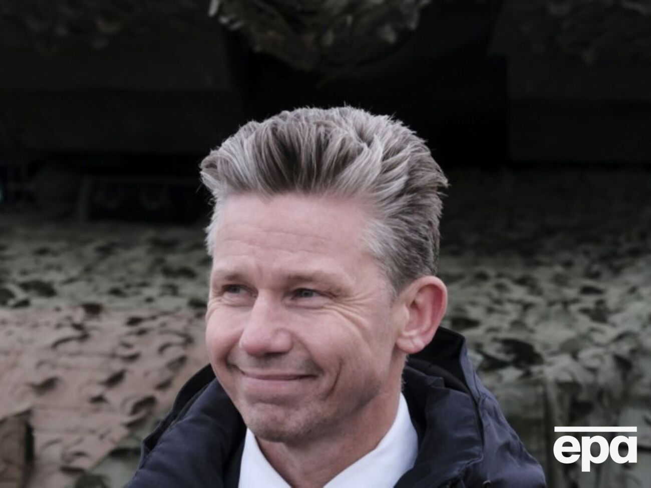 По словам Юнсона, к возможной войне нужно готовиться и военно, и психологически