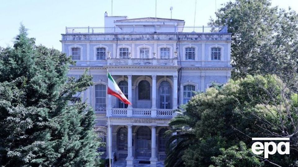 Против Ирана снова ввели санкции