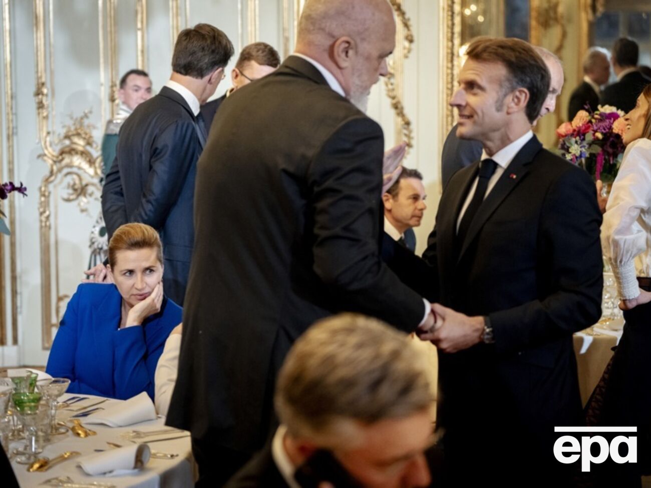 Рама жартома сказав, що вони з Алієвим чекають на вибачення від Макрона