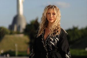 Никитюк обычно красит волосы в блонд