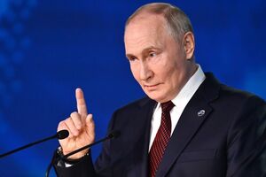 Путин призвал Запад "уняться"