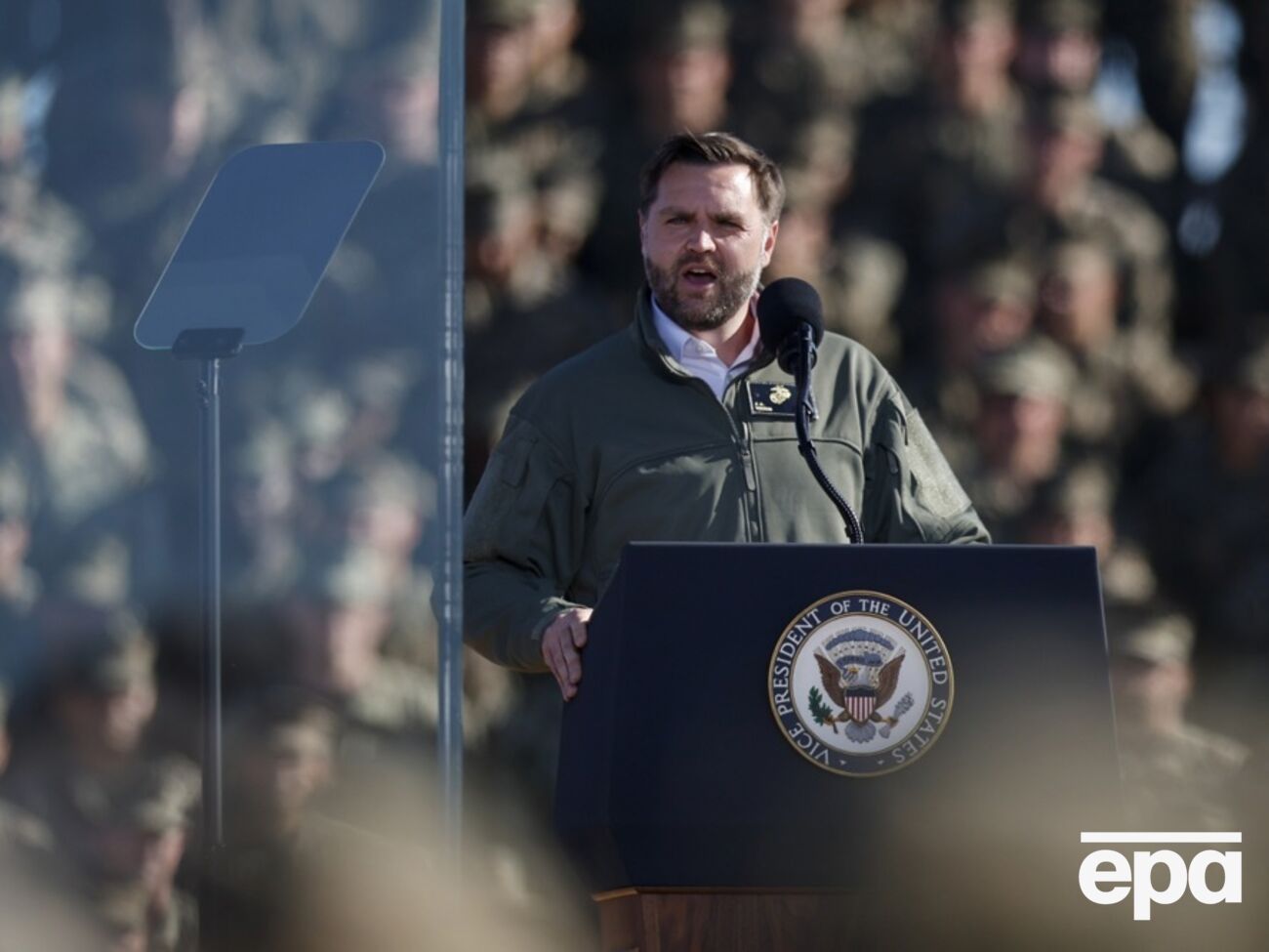 Вэнс приезжал на показательные стрельбы