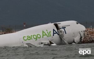 Літак не зміг приземлитися