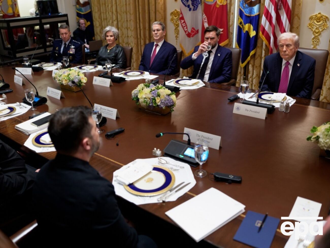 Украина "игнорировала советы своих республиканских союзников в Вашингтоне", говорится в статье