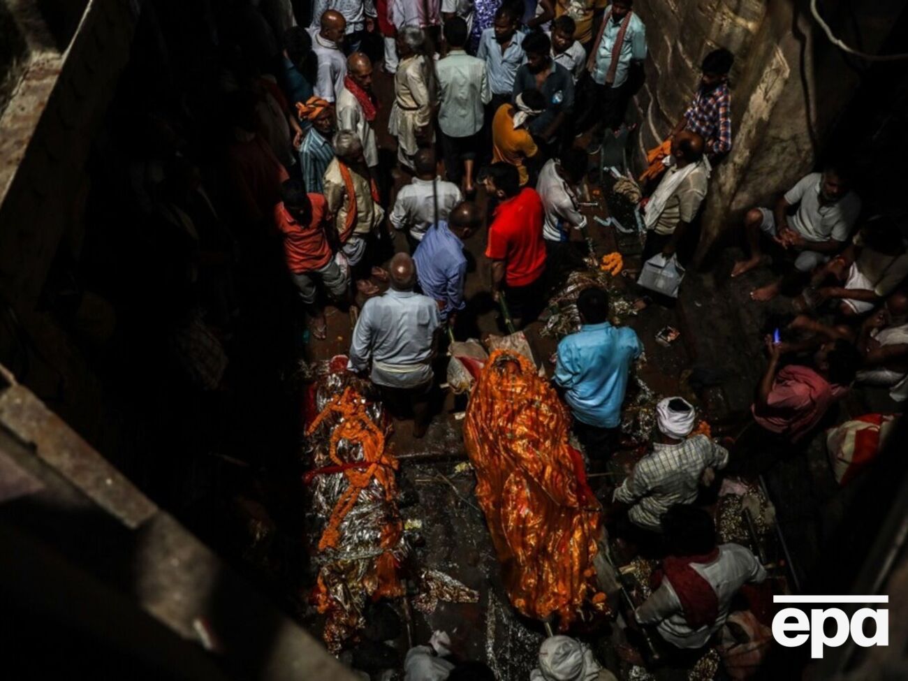 Мохан Лал организовал собственную похоронную церемонию, соблюдая все ритуалы