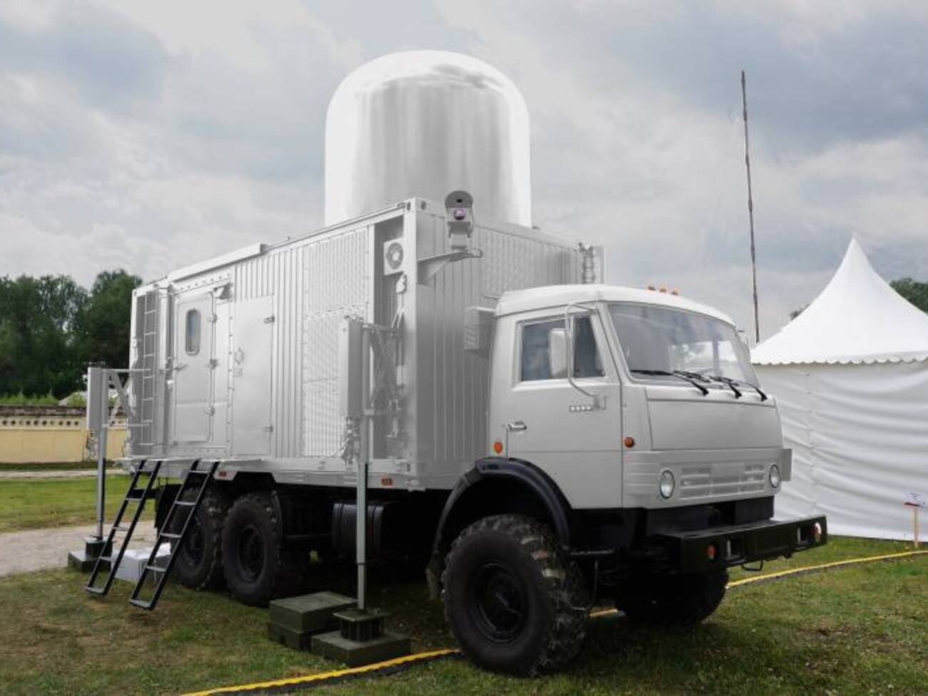 В российскую РЛС прилетел дрон