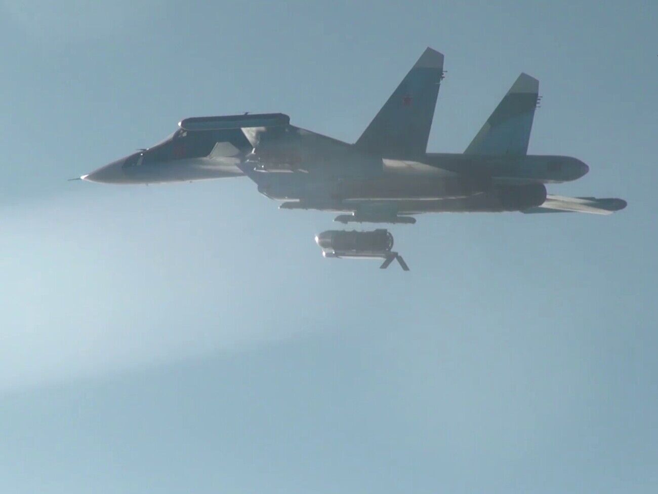 РФ усовершенствовала универсальные модули планирования и коррекции, которые устанавливаются на обычные авиабомбы, отметили в ГУР МО