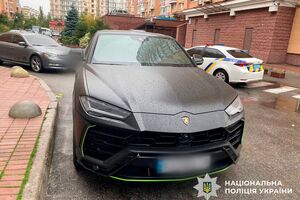 Тело мужчины с огнестрельным ранением в голову было обнаружено утром 11 октября в салоне его автомобиля, рассказали в полиции