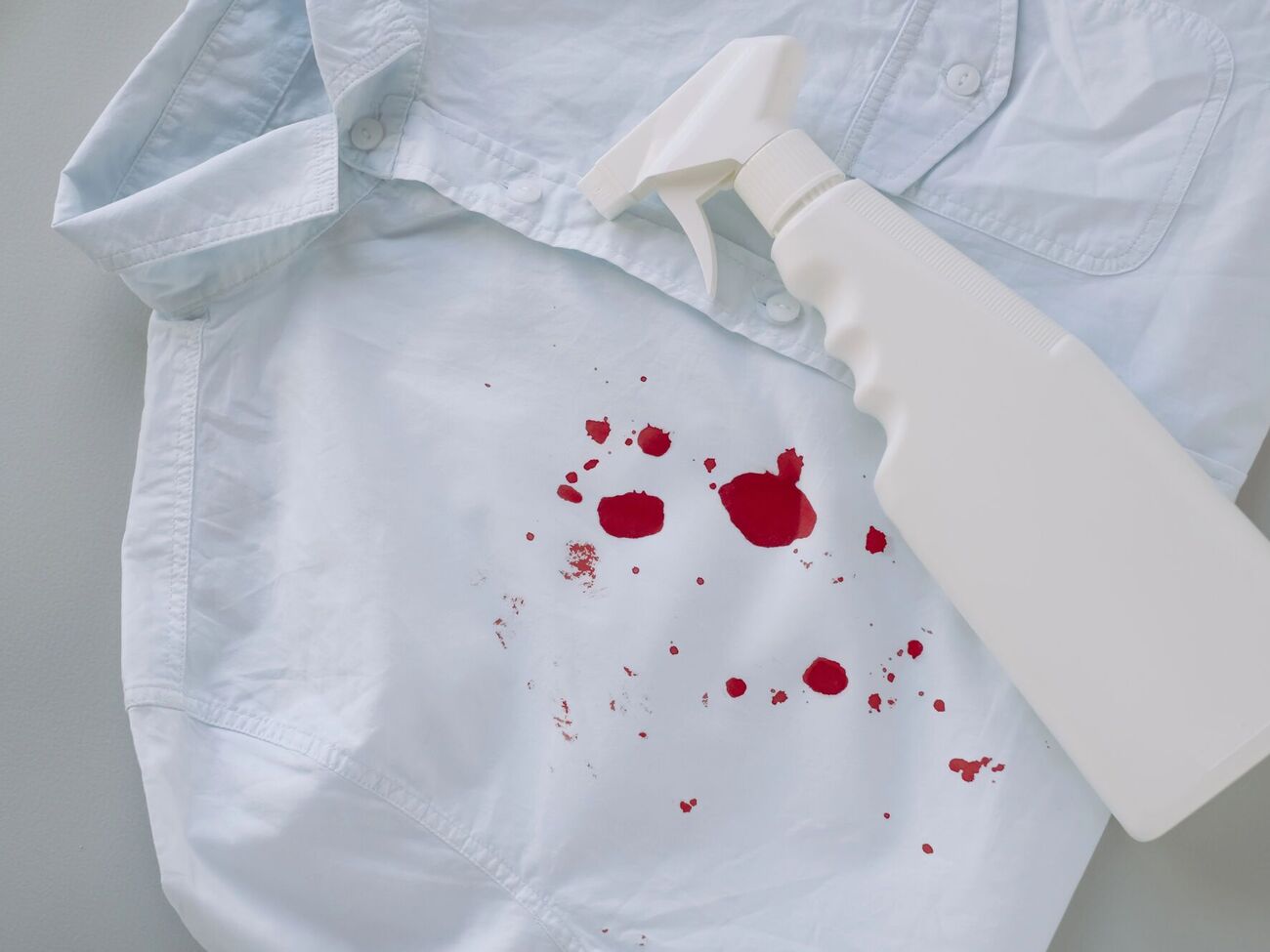 Существует множество способов удалить пятна крови