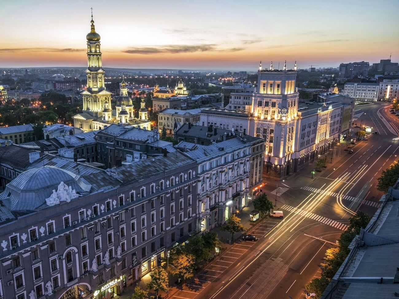 У Харкові в ніч на 21 жовтня прогриміло чотири вибухи, розповів мер