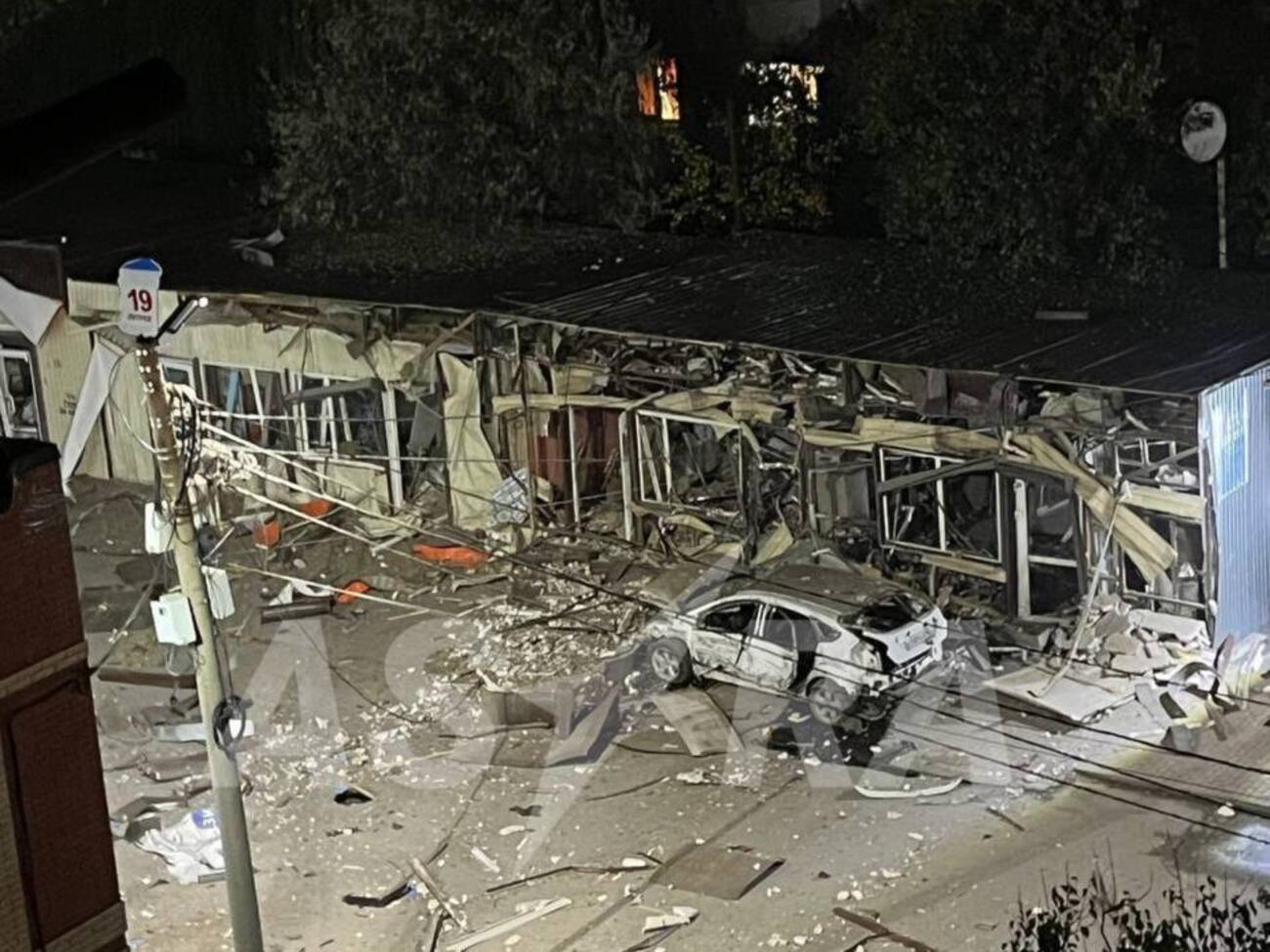 В городе Батайск раздалось примерно 10 мощных взрывов, также дроны атаковали Ростов