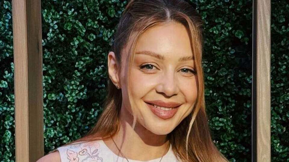 В 2025 году, в годовщину смерти мужа, певица призналась, что готова начать новые отношения