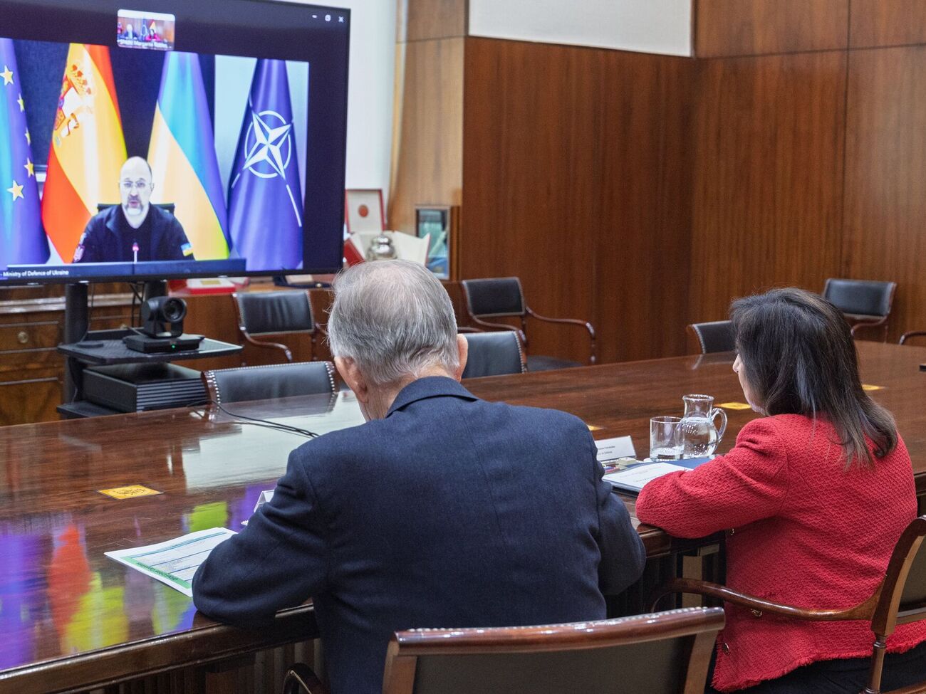 Шмыгаль провел разговор с министром обороны Испании