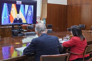 Шмыгаль провел разговор с министром обороны Испании