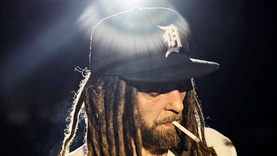 Андрей Яценко родился в 1969 году в Киеве