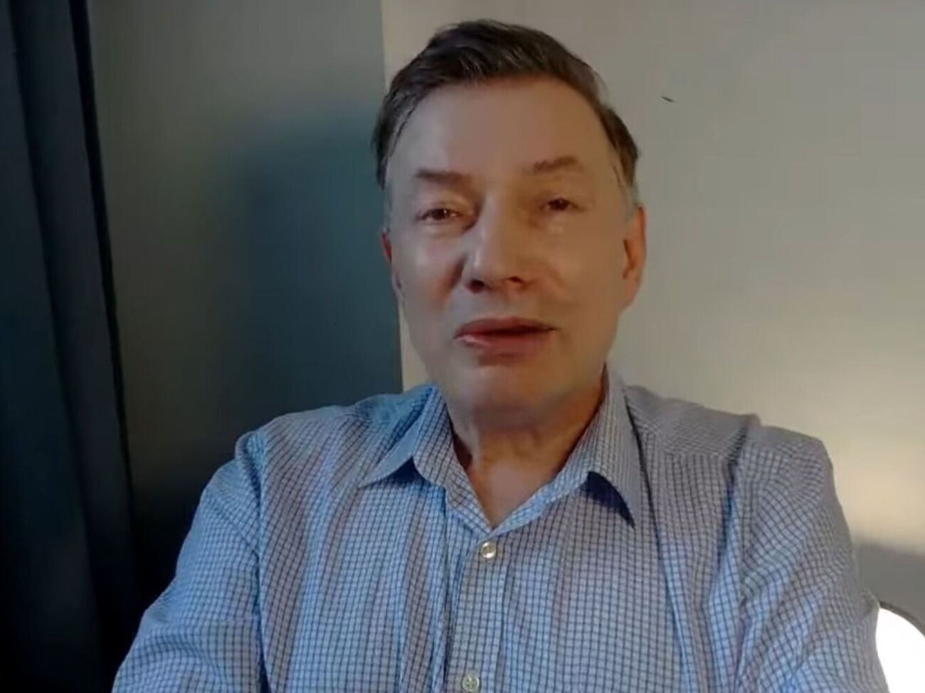 Путин помахал перед тупой рыжей мордой морковкой