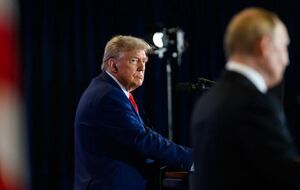 Щоб переконати Трампа змінити курс, Путіну, схоже, знадобилося лише кілька приємних слів і телефонний дзвінок, зазначив колумніст Bloomberg