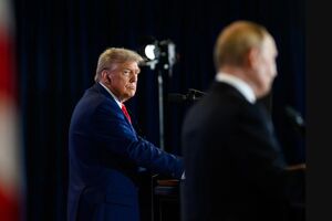 Щоб переконати Трампа змінити курс, Путіну, схоже, знадобилося лише кілька приємних слів і телефонний дзвінок, зазначив колумніст Bloomberg