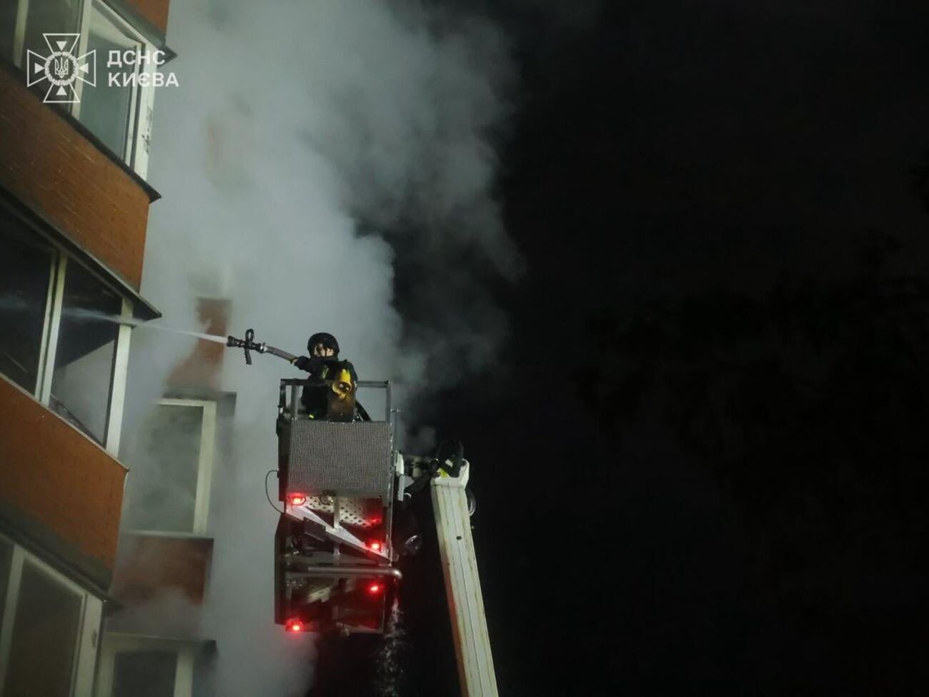 Под огнем РФ были жилые дома в столице