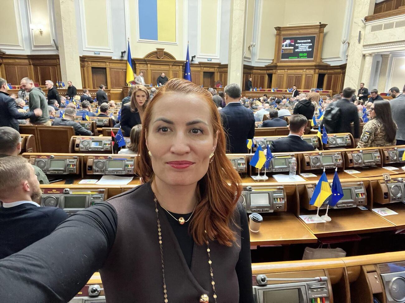 Никто из семьи нардепа не пострадал