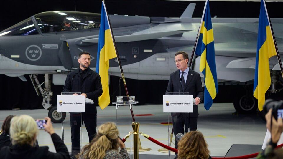 Політики підписали меморандум про наміри на заводі Saab