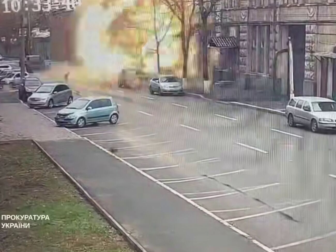 Рядом с местом удара российского дрона было несколько прохожих