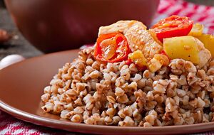 Гречка готується просто, але за певними правилами