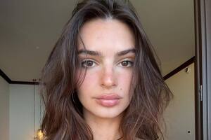 Ратаковски показала откровенное фото