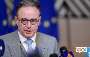 Де Вевер заявил, что если другие не согласятся на его требования, тогда он "будет делать все возможное", чтобы заблокировать решение