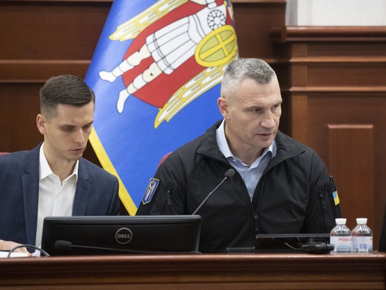 Киев увеличивает расходы на оборону и будет требовать у ВР средства, которые изъяли из городского бюджета, заявил Кличко