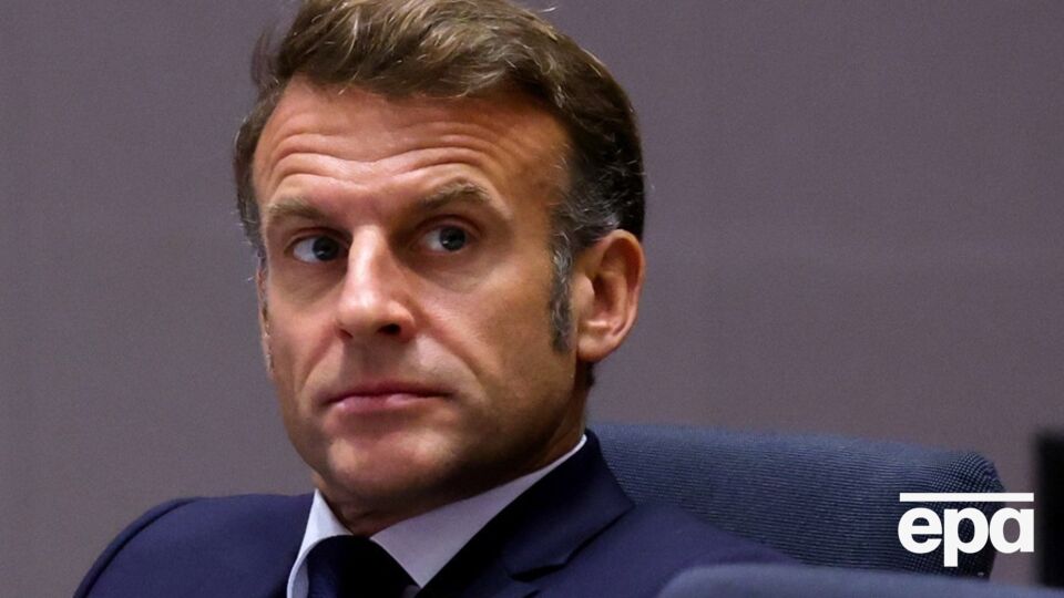 Источники СМИ предположили, что Макрона поглотили "внутренние проблемы"
