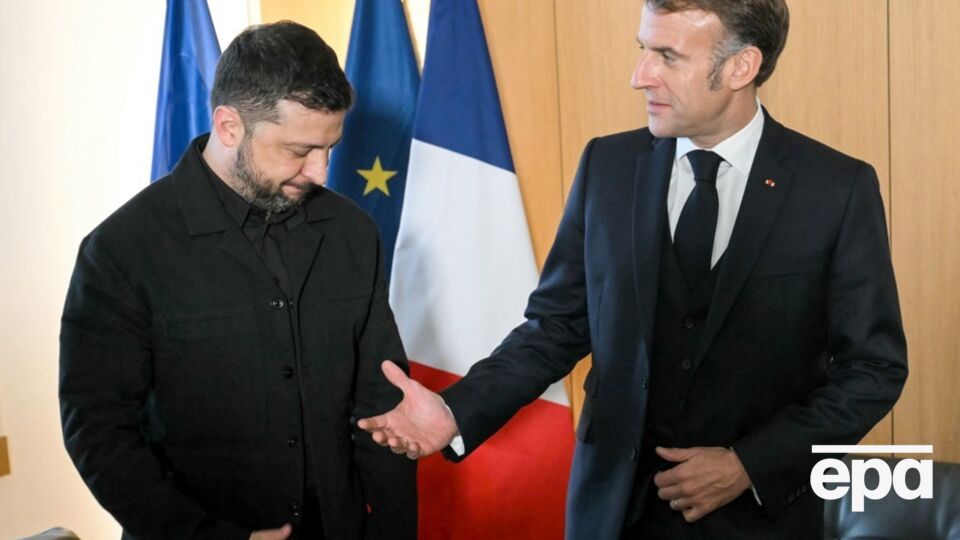 Помощь Украине продолжится, объявил президент Франции