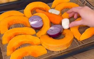 Запікайте овочі при 200 °C приблизно 30 хвилин