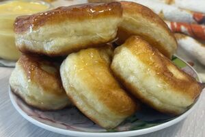 Обжаривайте оладьи с двух сторон без крышки