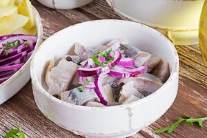 Скумбрия будет ароматной и вкусной