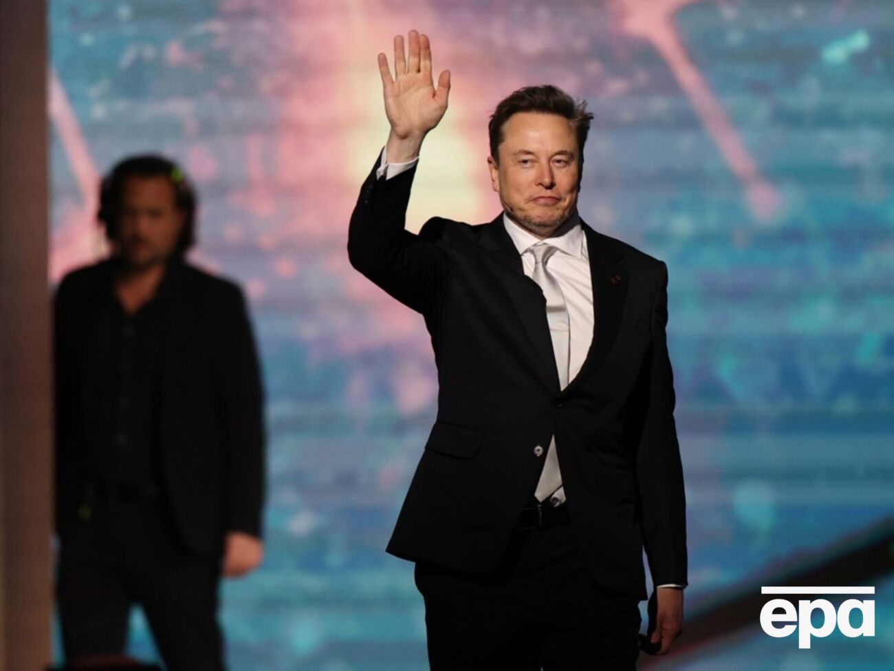 Маск анонсировал запуск роботакси Tesla без водителей