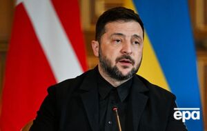 По словам Зеленского, необходимо применять давление не только против российских компаний "Роснефть" и "ЛУКойл", но и всех остальных