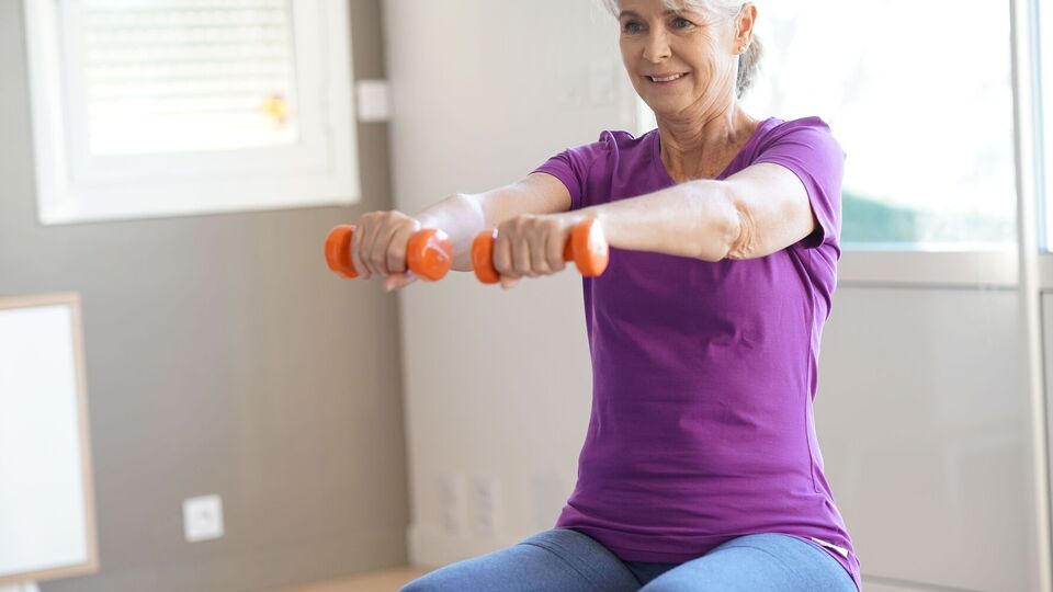 Учений Краснєнков додав, що паління забирає приблизно 10 років життя, а шкідлива їжа й зайва вага – приблизно 5–10 років