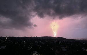 25-го и 26 октября 2025 года на юге и кое-где в центре Украины возможны грозы