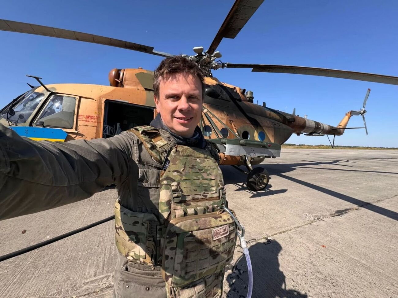 Комарову – 42 года