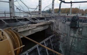 За даними ЗМІ, пошкоджено шлюз і гребінь греблі