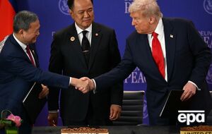 Прем'єр-міністри Камбоджі й Таїланду висловили вдячність Трампу (на фото) за його підтримку й особисте втручання в переговори