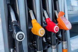 Із 9.00 26 жовтня 2025 року на території окупованого Криму працюватиме 270 автозаправних станцій, де можна купити пальне