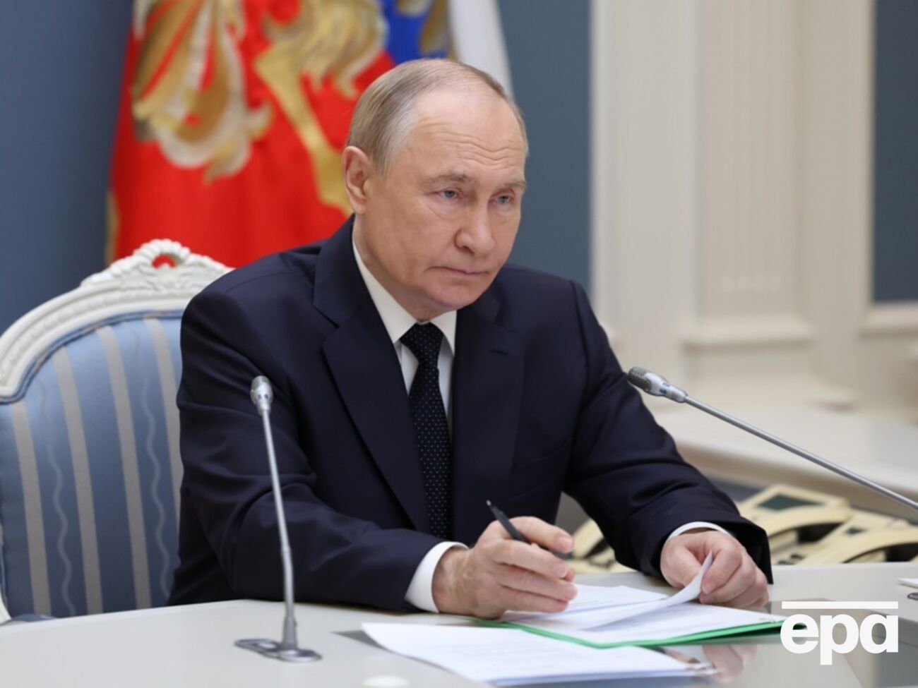 Путин теряет рычаги влияния, говорится в статье